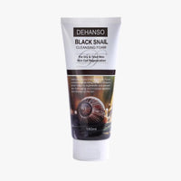 DeHanso Black Snail Cleansing Foam clean product shot